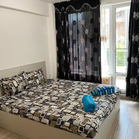 Brand New Cozy 1br Flat With Ac & Free Street Parking Apartment *